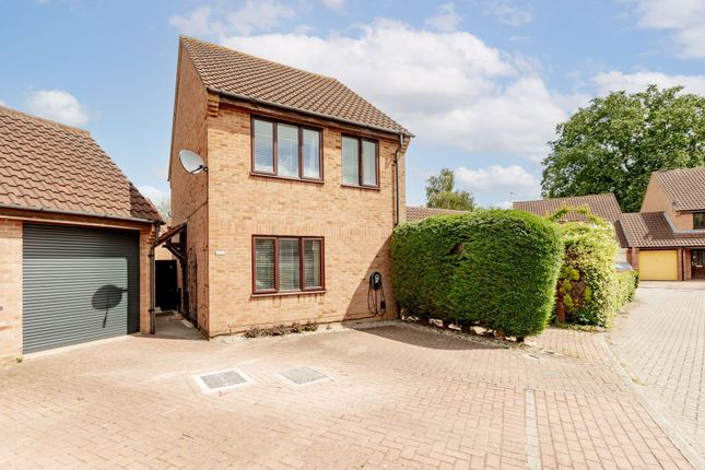 Maulden Gardens, Milton Keynes MK14 3 bed detached house for sale