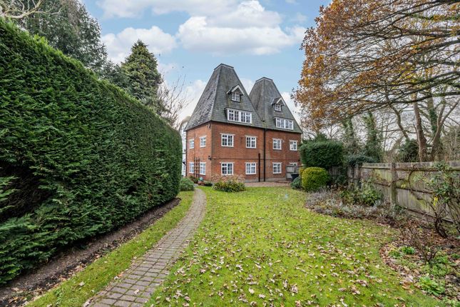 3 bed flat