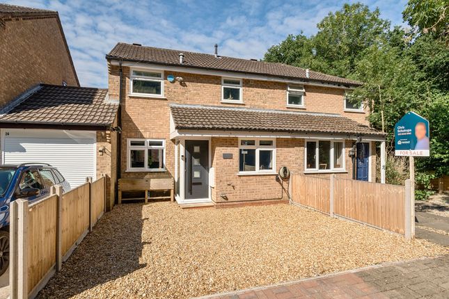 Deridene Court, Southampton SO40 3 bed semi