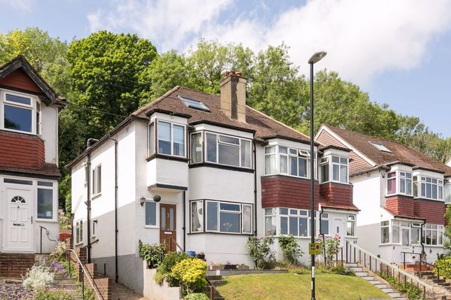 Kenmore Road, Kenley 4 bed semi