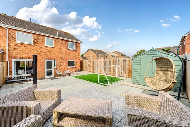 4 bedroom semi-detached house for sale