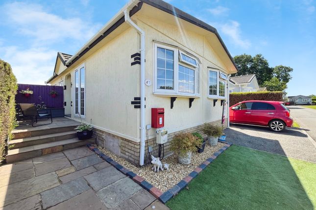 2 bedroom park home for sale