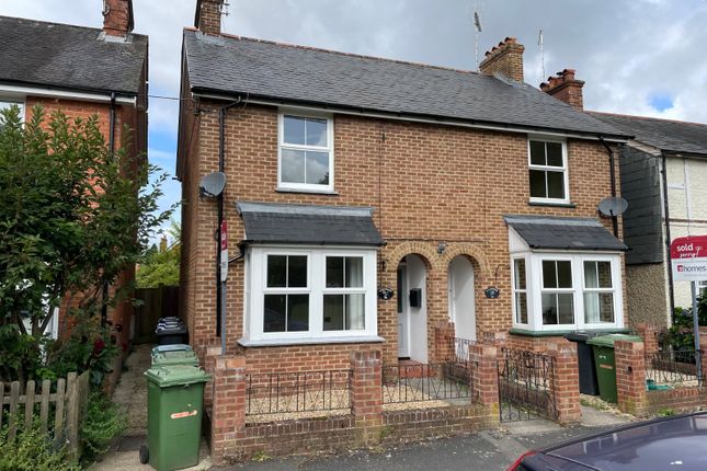 Westbrooke Road, Alton, Hampshire 3 bed semi