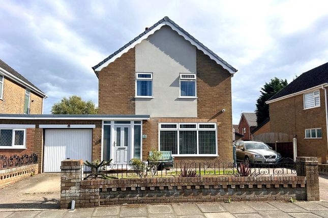 3 bed link detached house