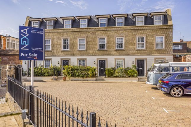 3 bed town house
