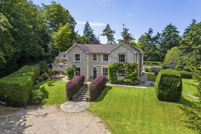 8 bedroom detached house for sale