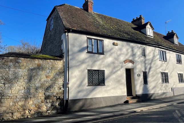 West Street, Buckingham 5 bed cottage for sale