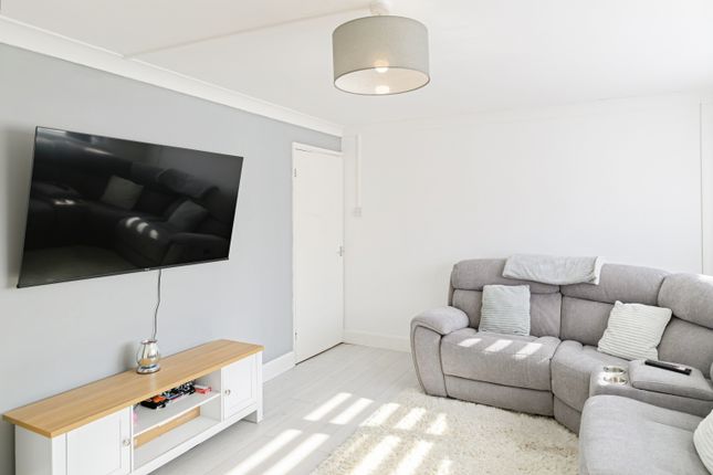 2 bed flat