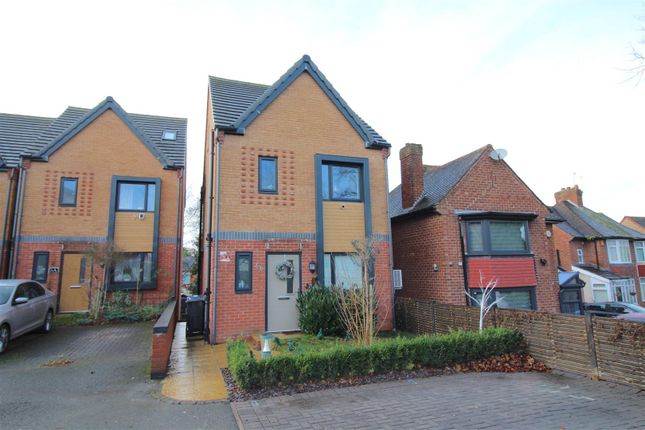 4 bed detached house