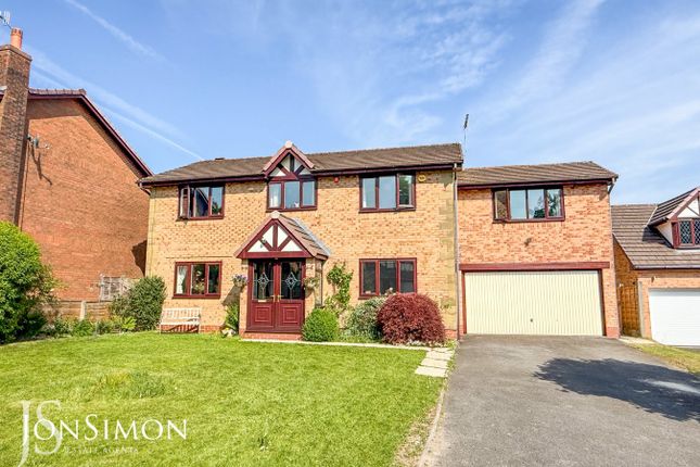5 bed detached house