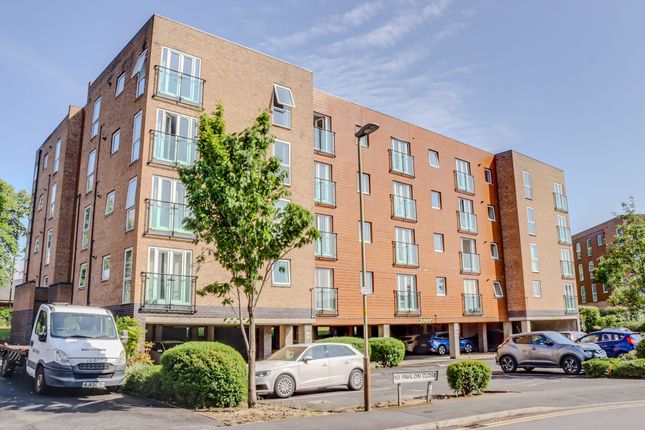 2 bed flat