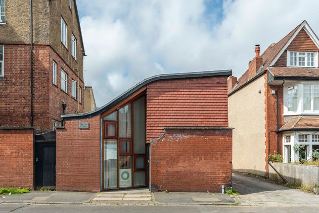 1a Downs Park East, Bristol BS6 1 bed semi
