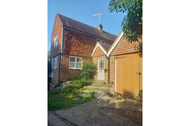 2 bed detached house