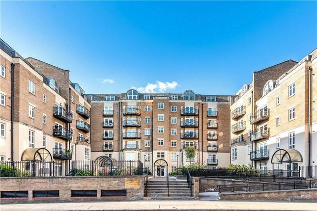 3 bed flat