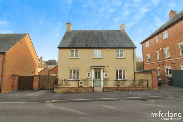 4 bed detached house