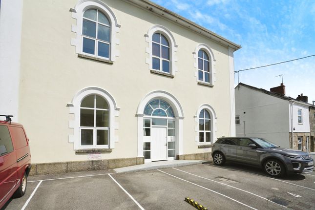 2 bed flat