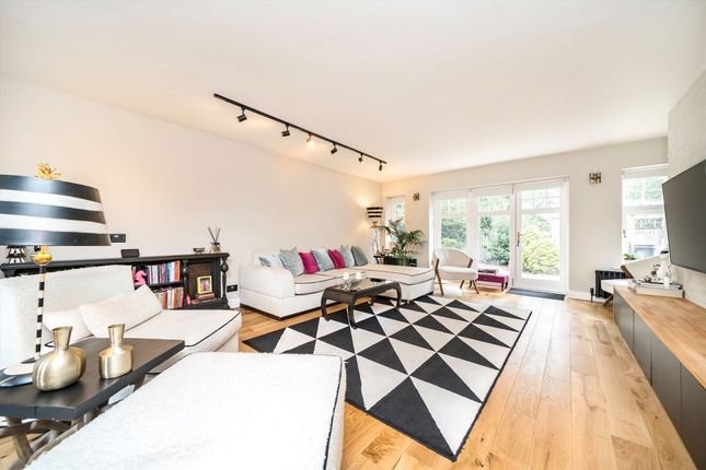 Upper Richmond Road, London SW15 4 bed terraced house for sale