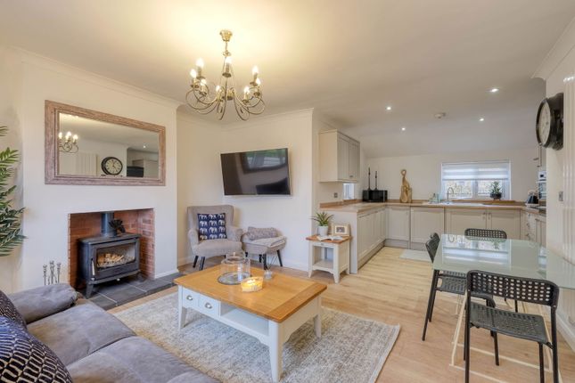 Penmanor, Finstall, Bromsgrove, B60 3BZ 3 bed semi