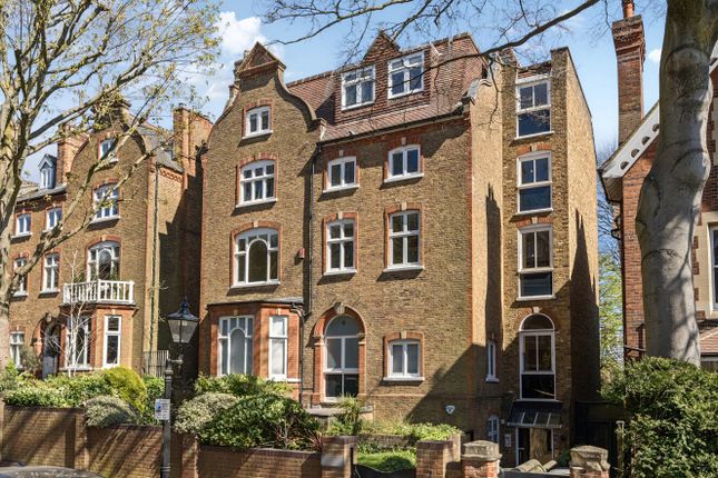 3 bed flat