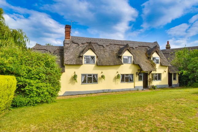 The Broadway, Great Dunmow 3 bed cottage for sale