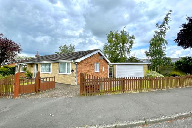 2 bedroom detached bungalow for sale