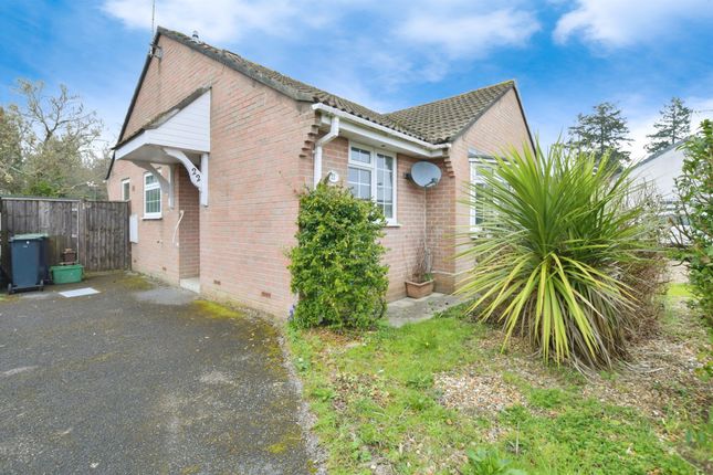 2 bedroom semi-detached bungalow for sale