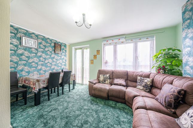 Armfield Crescent, Mitcham CR4 2 bed apartment for sale