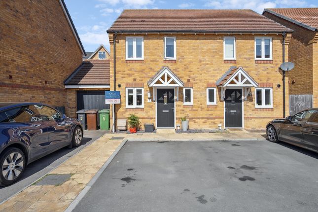 Woodpecker Way, Didcot, OX11 2 bed semi