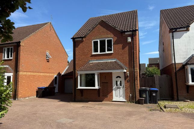 Liberty Drive, Northampton NN5 3 bed detached house for sale