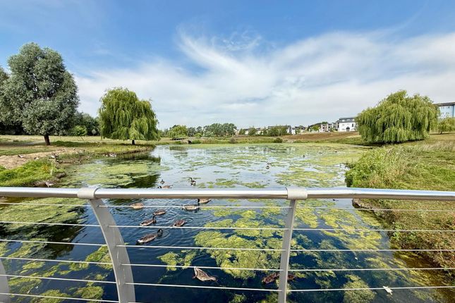 Penshurst Crescent, Milton Keynes MK6 4 bed townhouse for sale