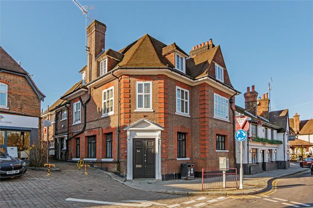 Watling Street, Radlett... 2 bed apartment for sale