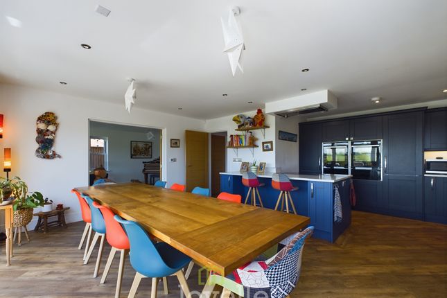 Holton Road, Tetney DN36 6 bed detached house for sale