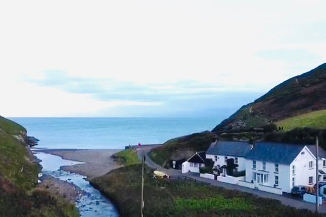 Cwmtydu, Near New Quay, SA44 4 bed detached house for sale