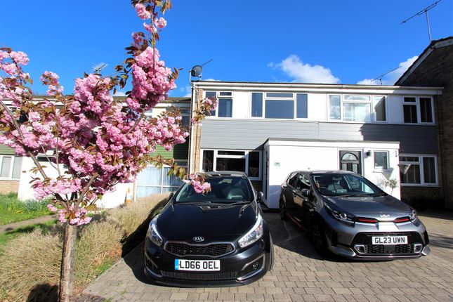 Bayswater Drive, Rainham ME8 3 bed terraced house for sale