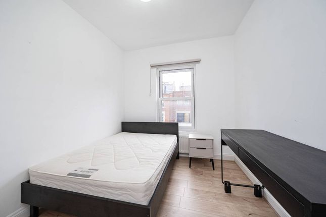 Sylvester Path, Hackney, London, E8 2 bed flat for sale