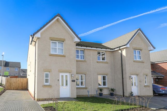 Drumain Crescent, Glenrothes 4 bed semi