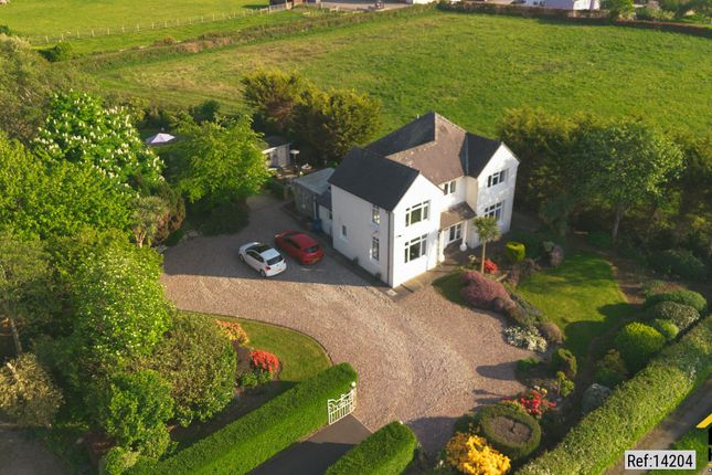 Bangor Road, Caernarfon, Gwynedd, LL55 4 bed detached house for sale