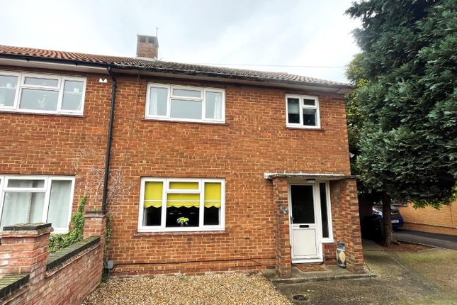 3 bed semi-detached house