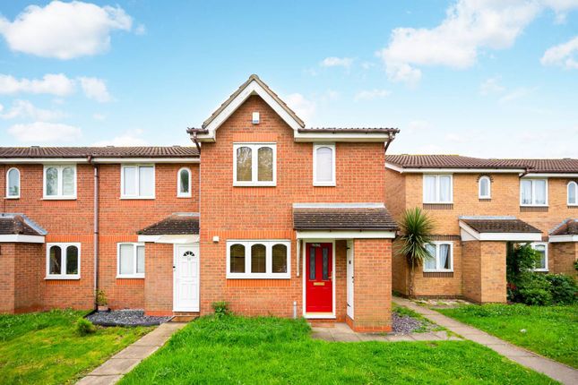 Hambleton Close, Worcester Park, KT4 3 bed end of terrace house for sale