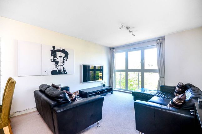 Constitution Hill, Woking, GU22 2 bed flat for sale