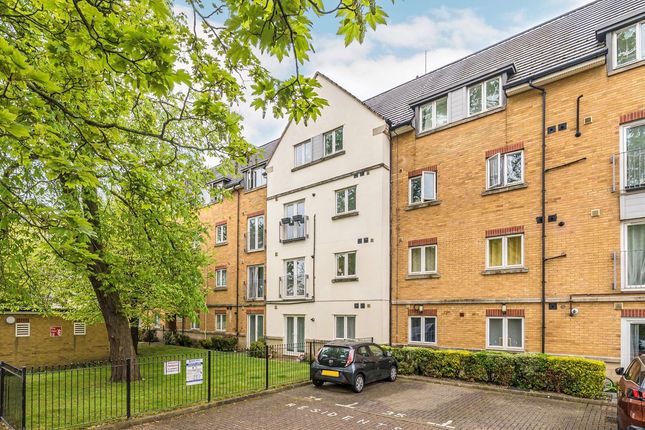 Wood Lane, Isleworth TW7 1 bed flat for sale