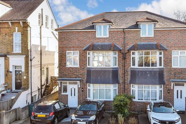 2 bed flat