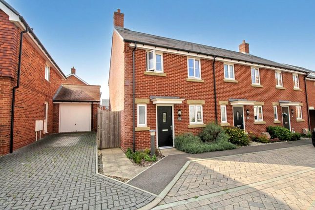 Goswell Square, Alton, Hampshire, GU34 2 bed end of terrace house for sale