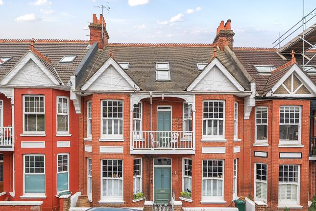 6 bed terraced house