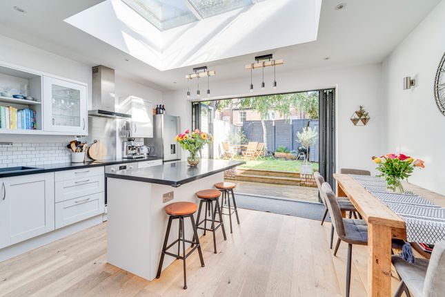 2 bed flat