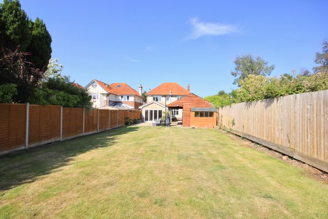 4 bed detached house