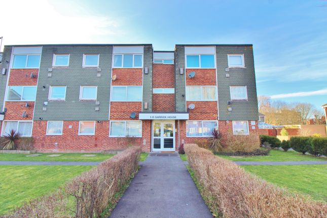 2 bedroom flat for sale
