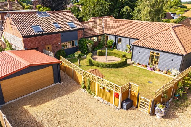6 bed detached house