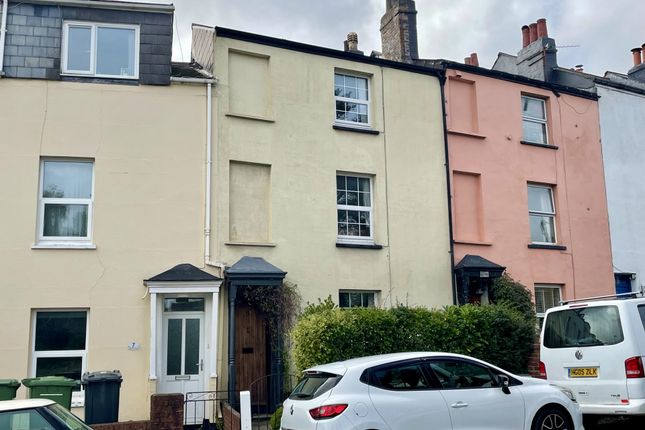 4 bed terraced house