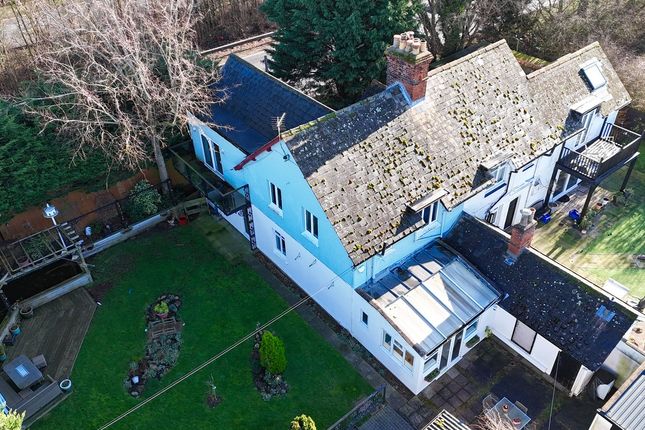 3 bedroom cottage for sale